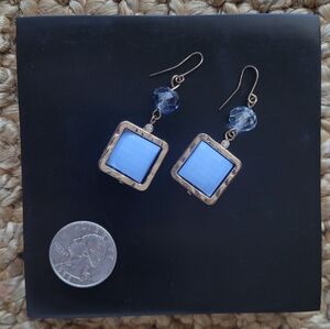Vtg Blue and gold tone bead and square drop earrings